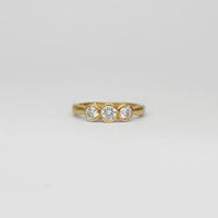 18ct gold 3 stone diamond ring by Duncan Eves