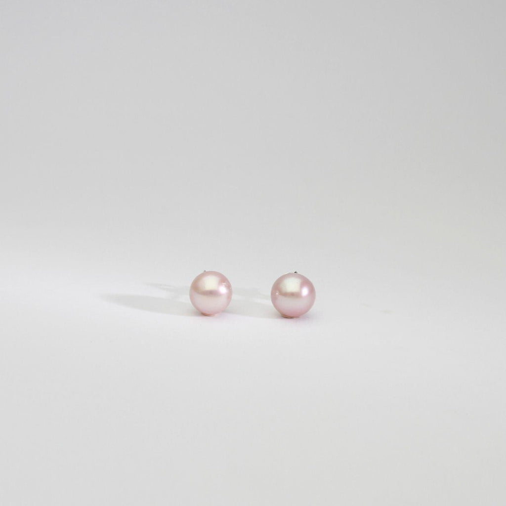 12mm White Freshwater Round Pearl Stud Earrings 12mm White Freshwater Round Pearl Stud Earrings