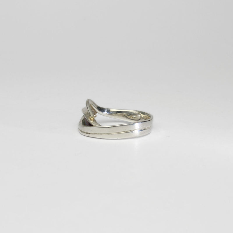 Ring - niobium & silver ring by Brian Eburah