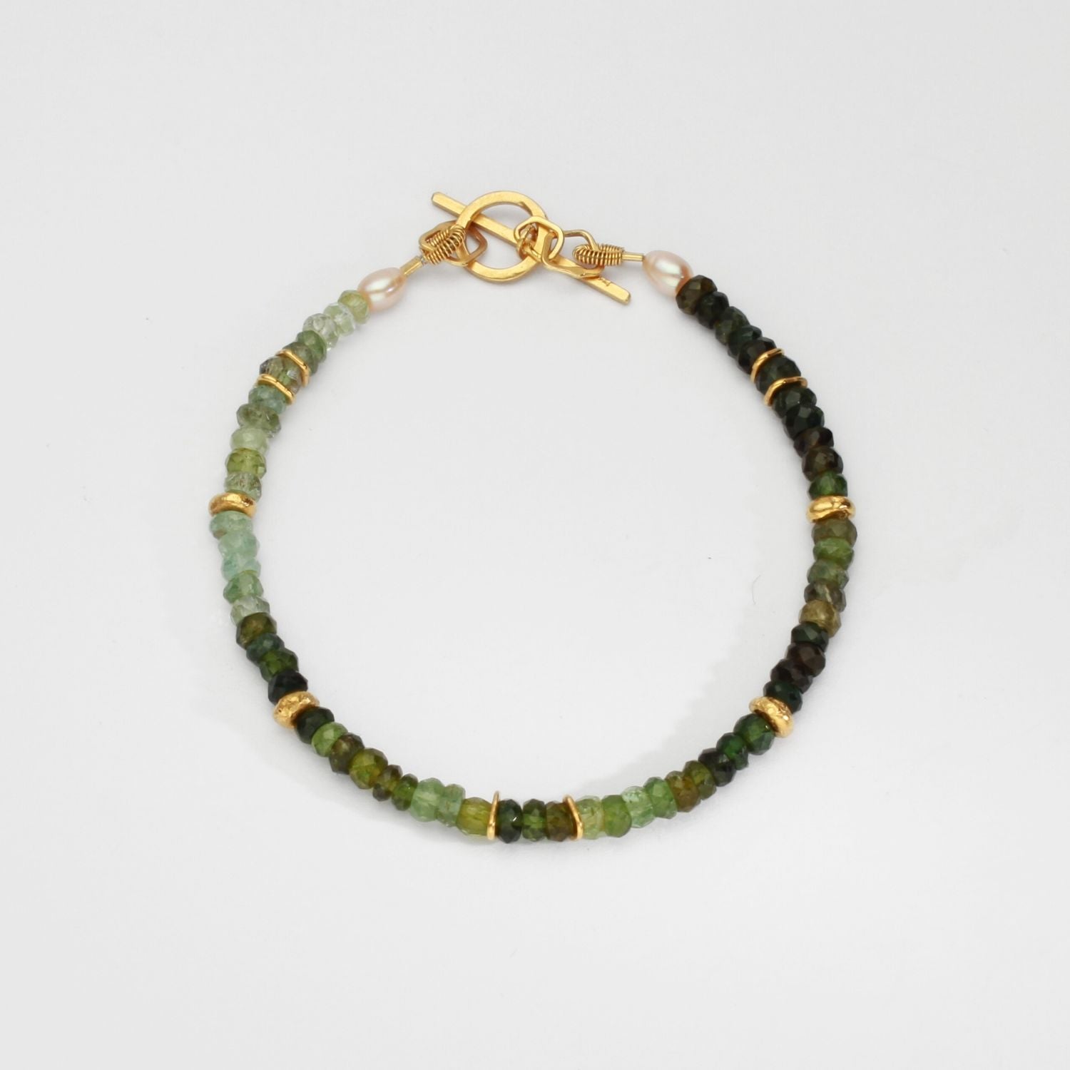 Green tourmaline & pearl 24kt gold plated bead bracelet by Bea Jareno
