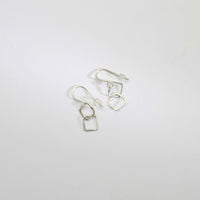 2 irregular link silver hook earrings by Bea Jareno