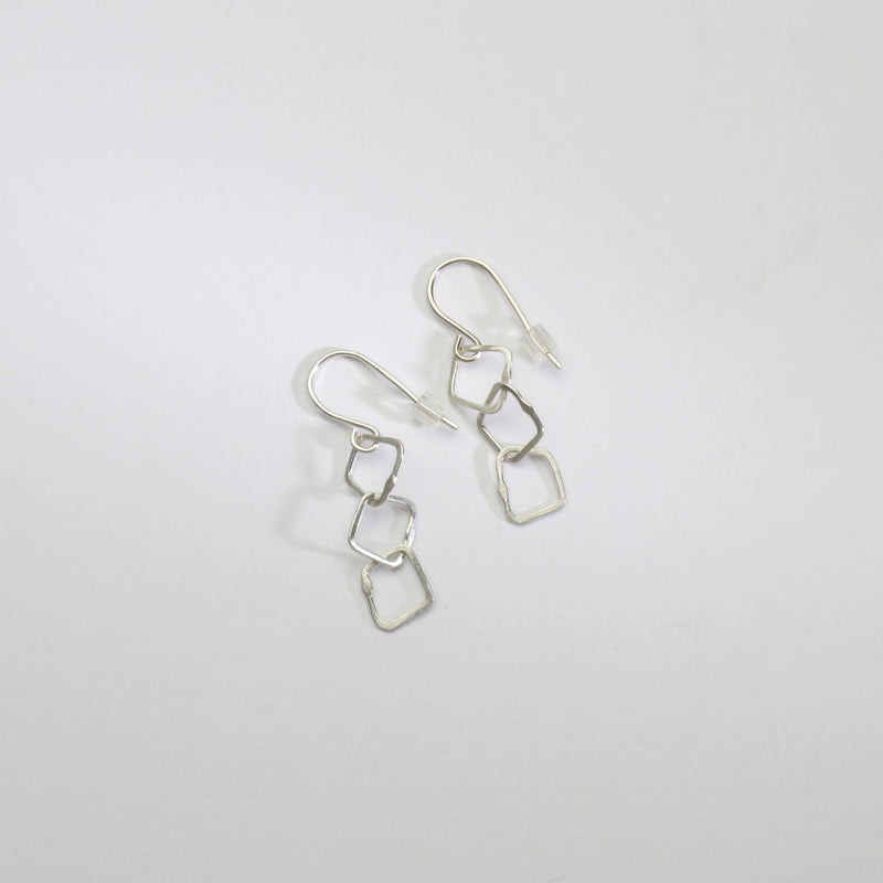 3 irregular link silver hook earrings by Bea Jareno