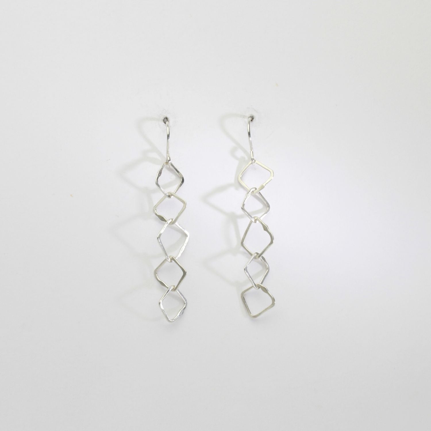 5 irregular link silver hook earrings by Bea Jareno