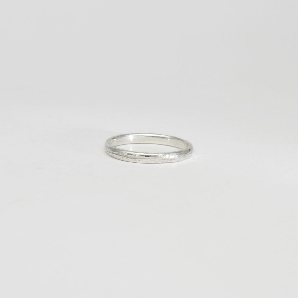 Silver subtle textured ring by Bea Jareno