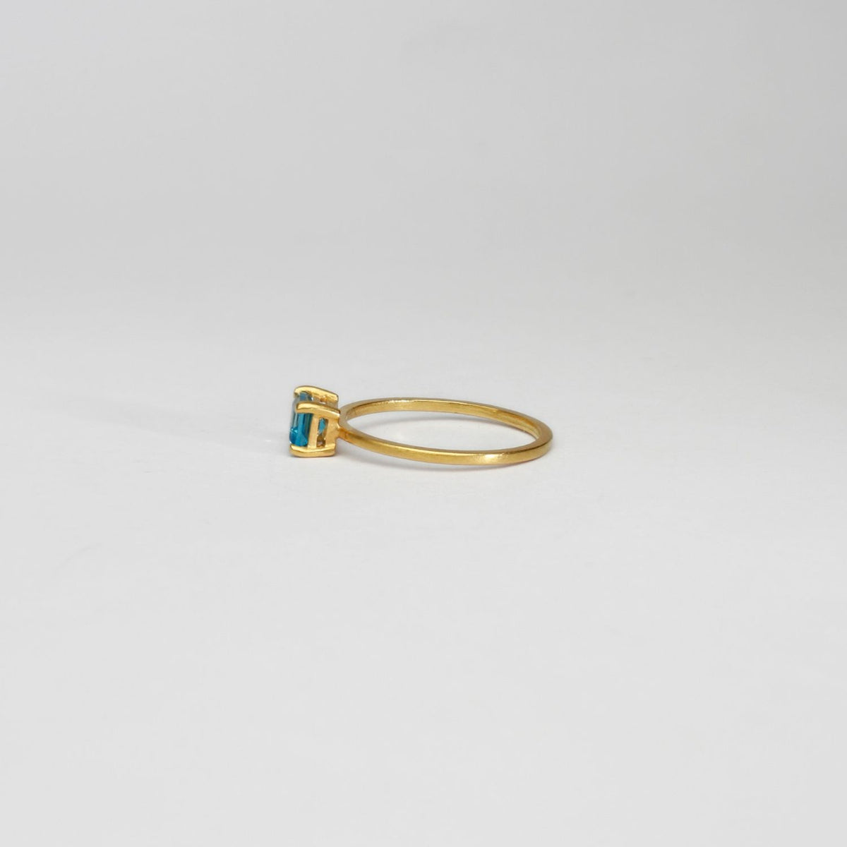 Delicate single blue topaz ring by Bea Jareno
