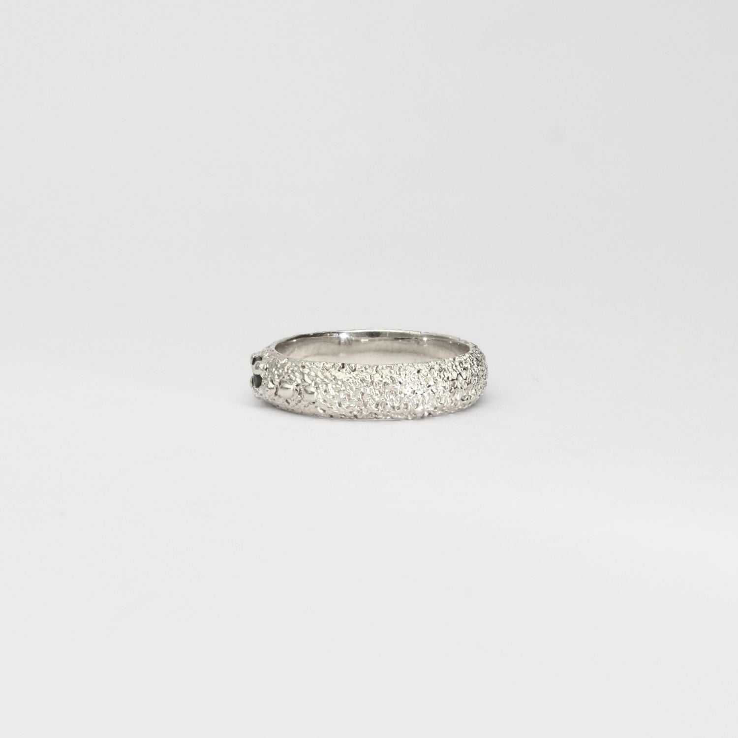 Silver sand band with Australian sapphire by Blae Maddrell