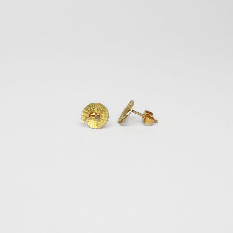 18ct gold spiral stud earrings by Charmian Ottaway