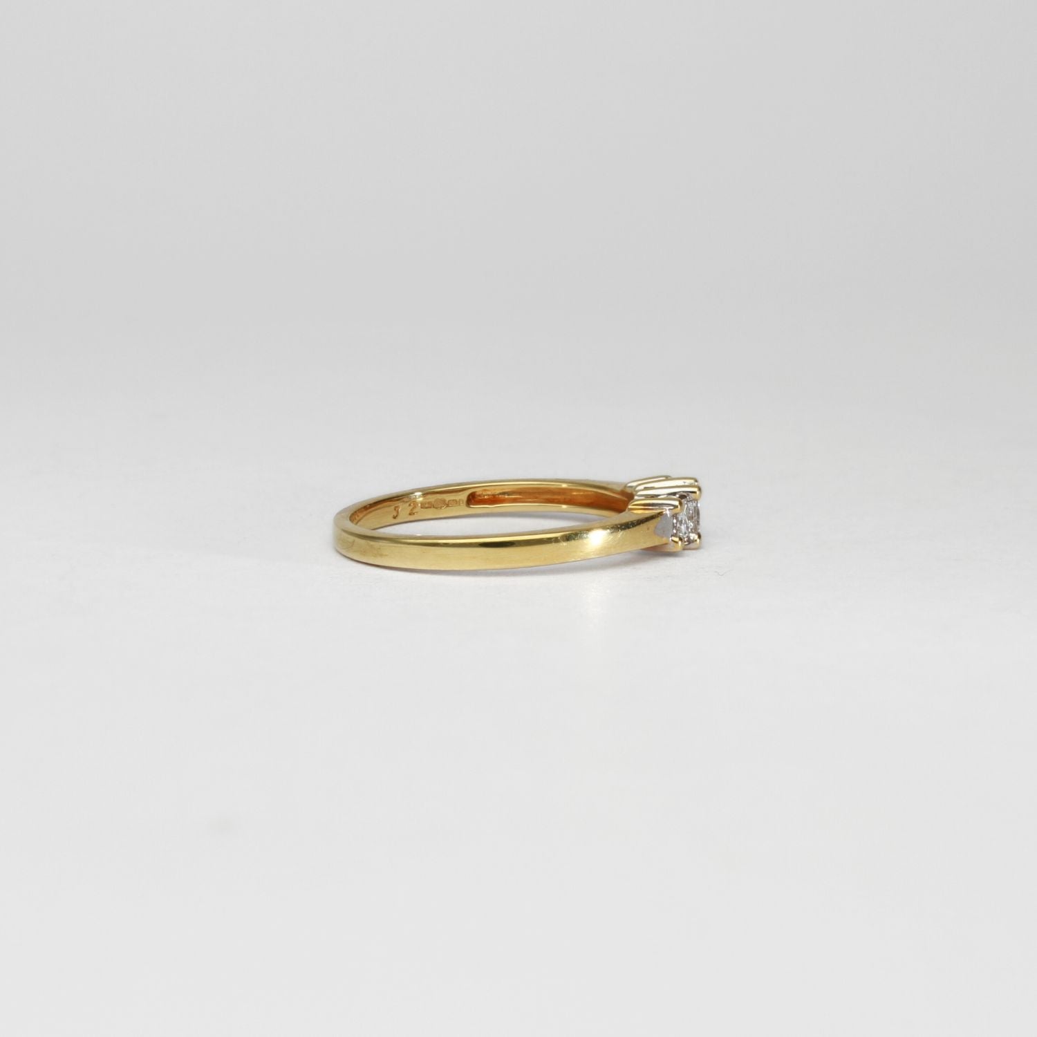 18ct gold ring with princes cut diamonds by Duncan Eves