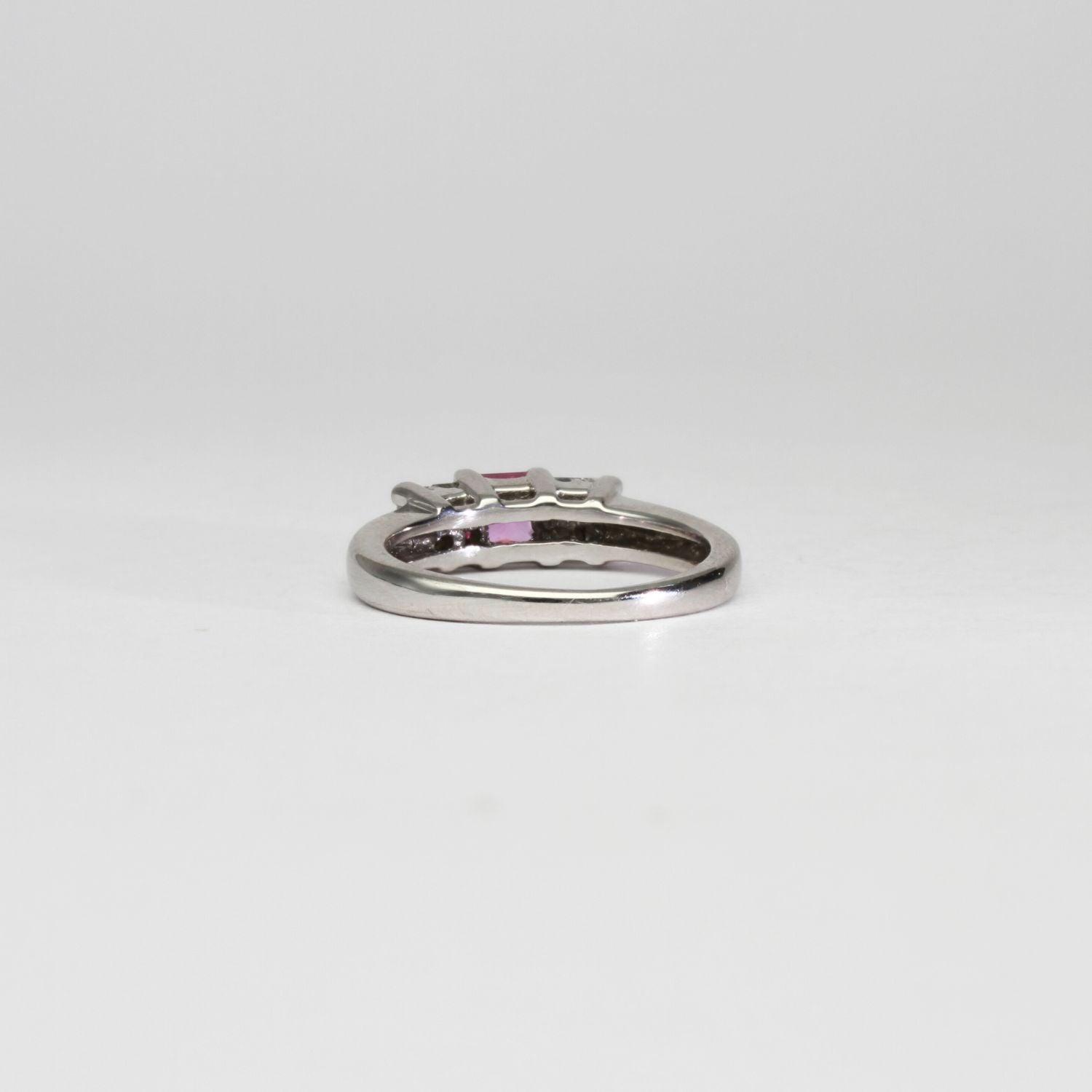 18ct white gold ring with pink sapphire and diamonds by Duncan Eves