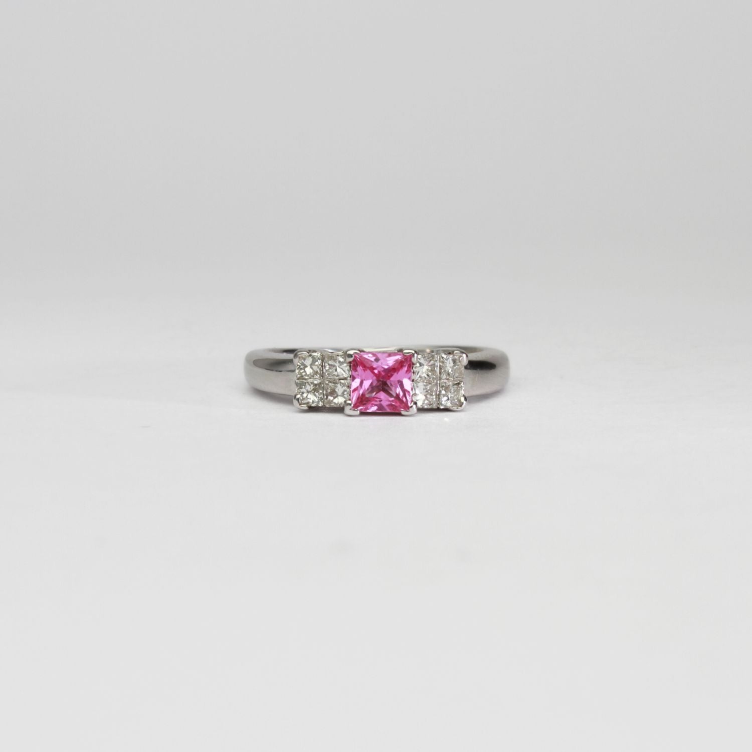18ct white gold ring with pink sapphire and diamonds by Duncan Eves