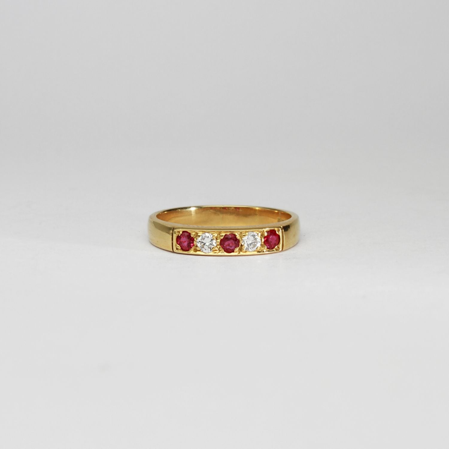 18ct gold ring with rubies and diamonds by Duncan Eves