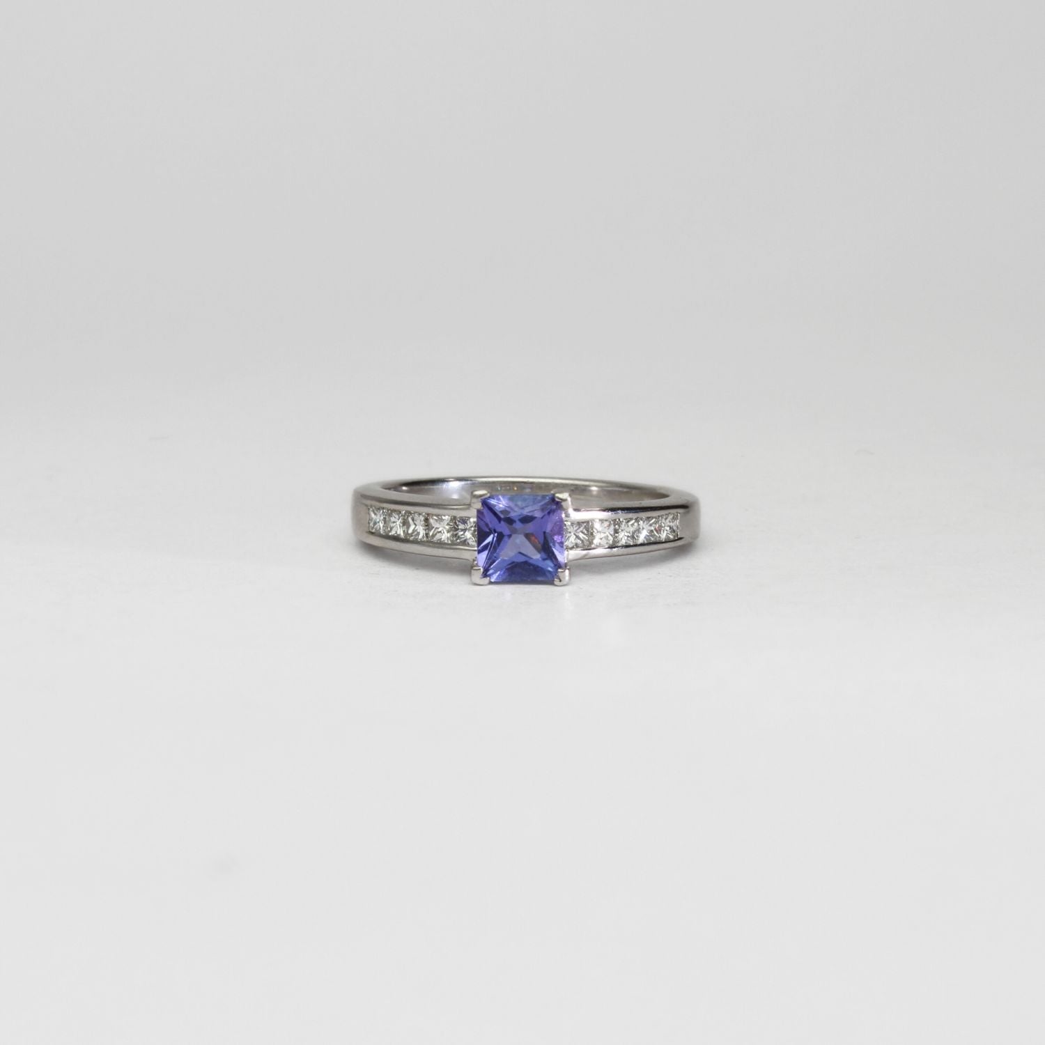 18ct white gold ring with tanzanite and diamonds by Duncan Eves