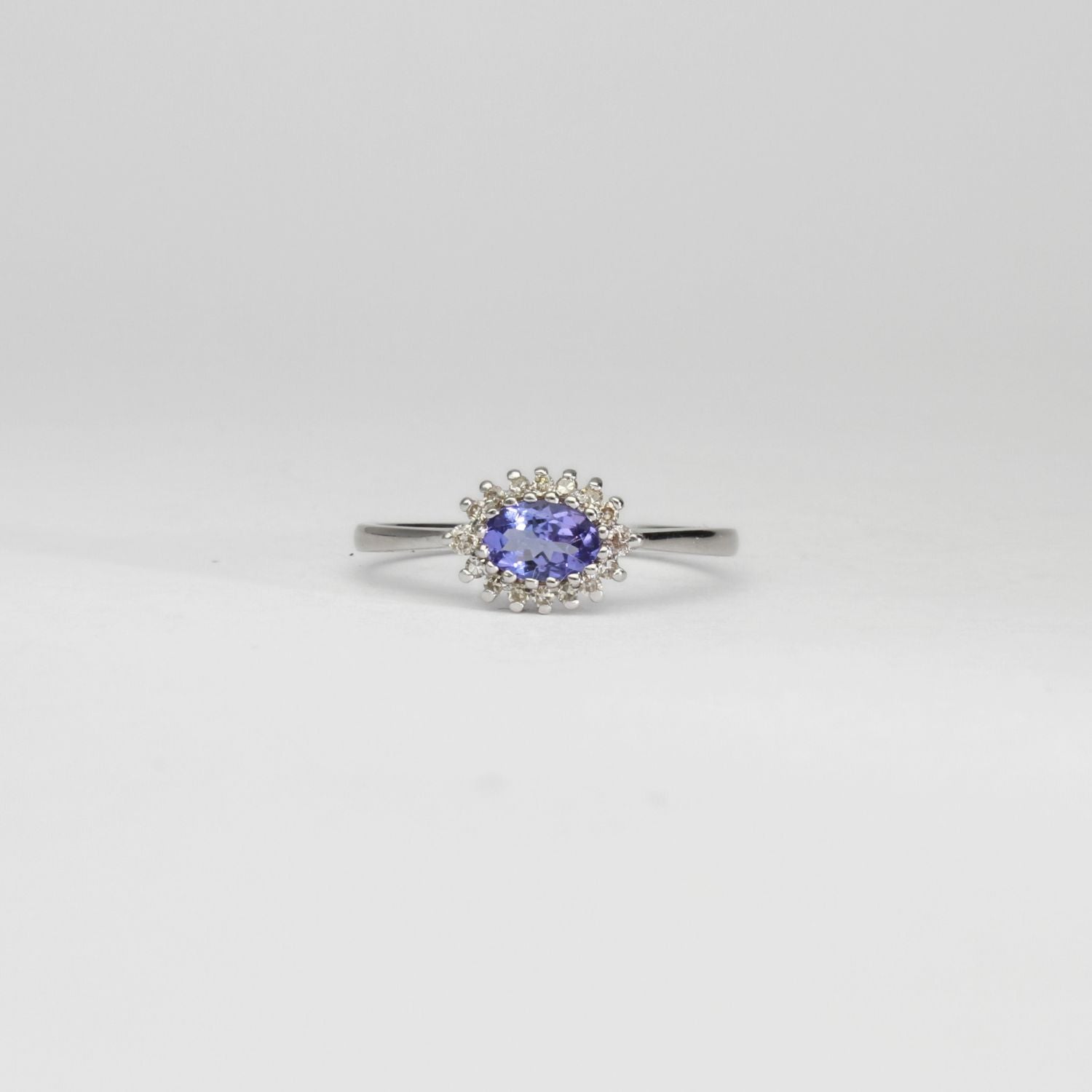 18ct white gold ring with tanzanite and diamonds by Duncan Eves