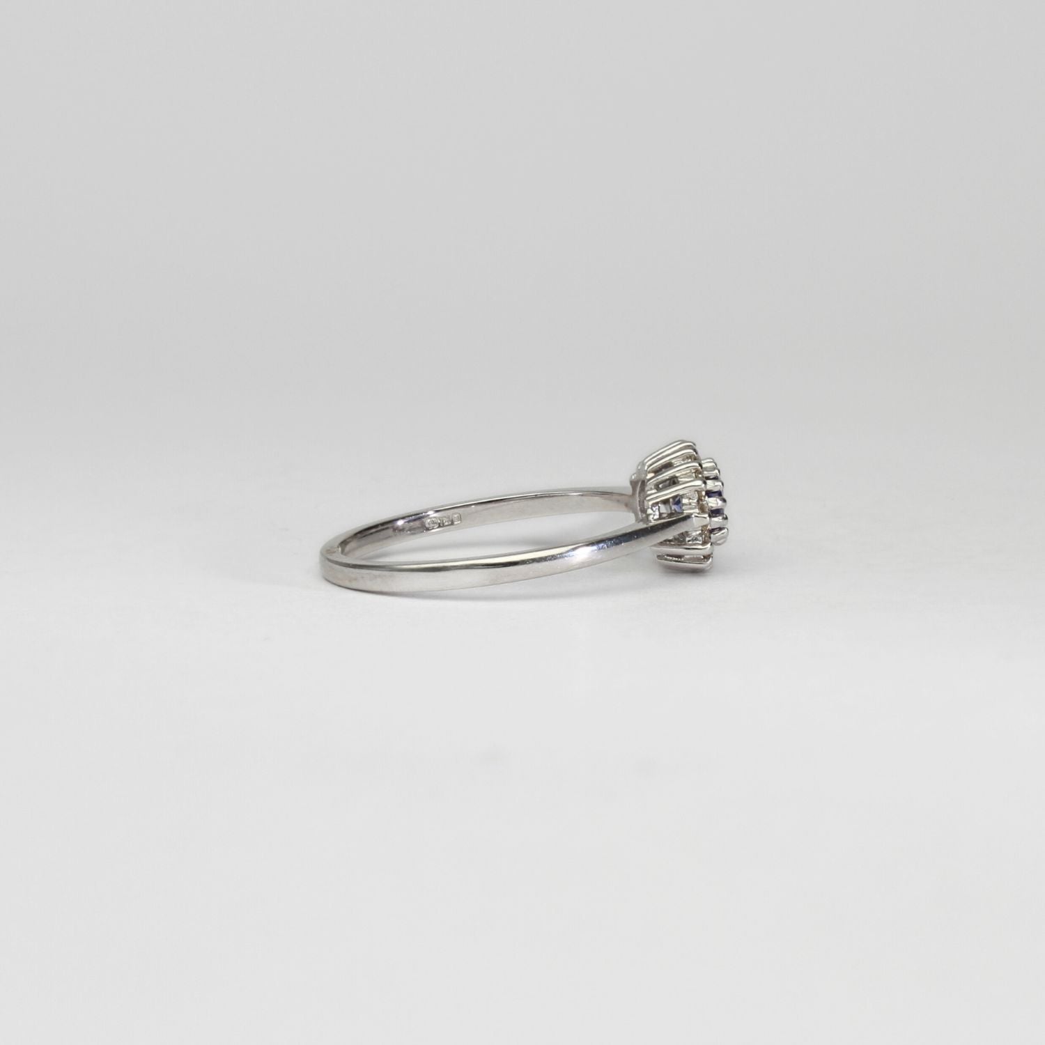 18ct white gold ring with tanzanite and diamonds by Duncan Eves