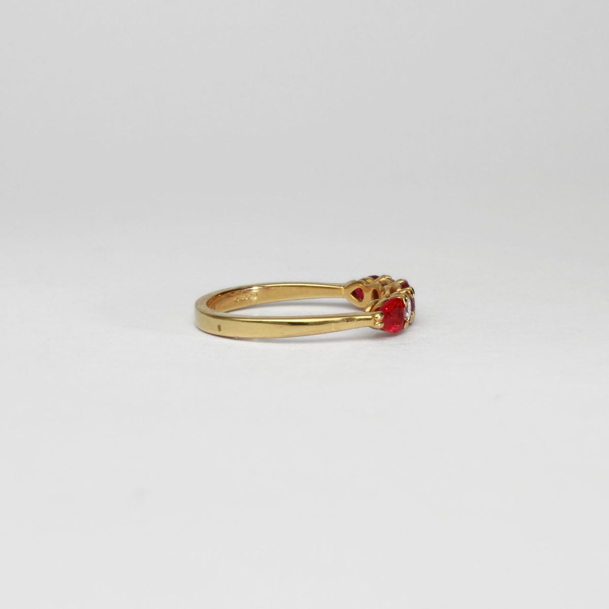 18ct gold ring with rubies and diamonds by Duncan Eves