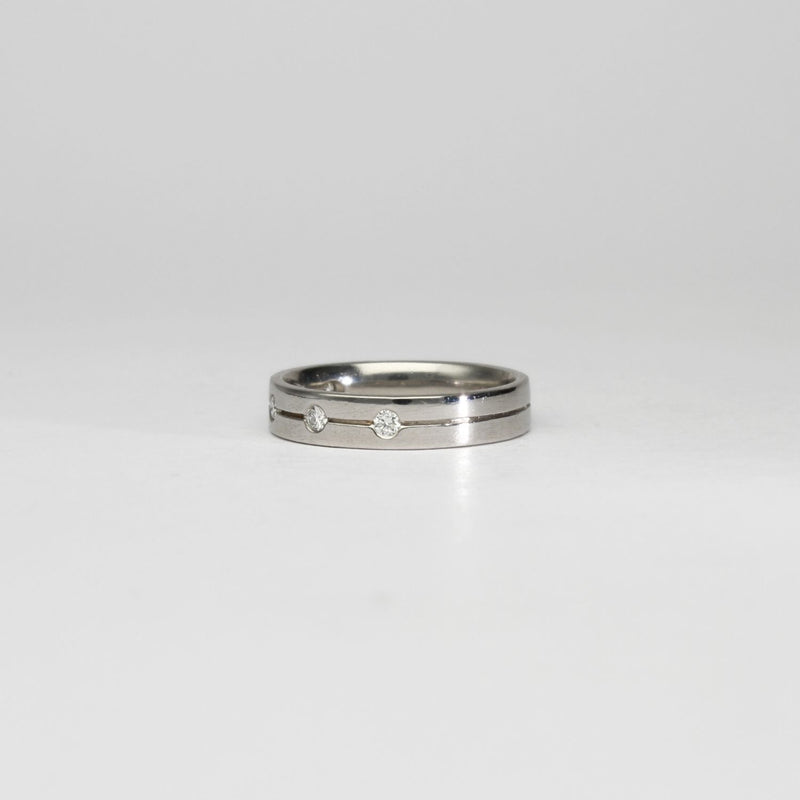 Platinum ring with 5 diamonds by Duncan Eves