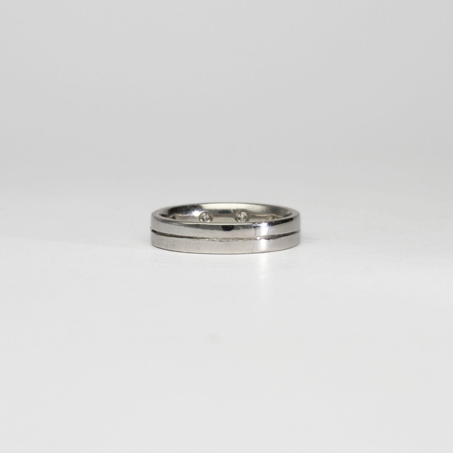 Platinum ring with 5 diamonds by Duncan Eves