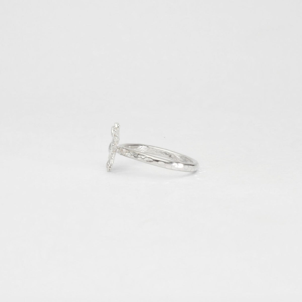 Daisy silver ring by Emily Craig