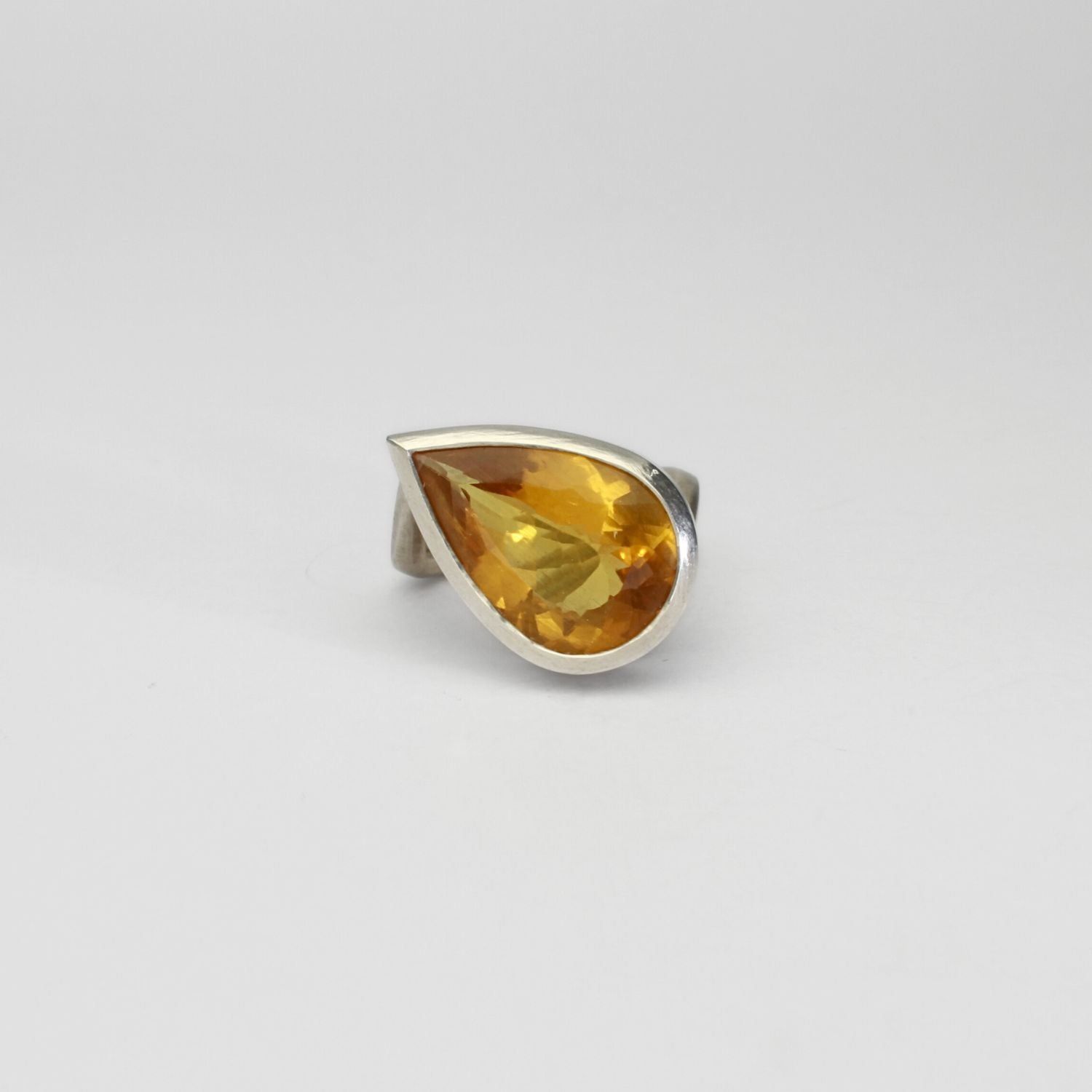 Golden beryl faceted silver ring by Emily Thatcher