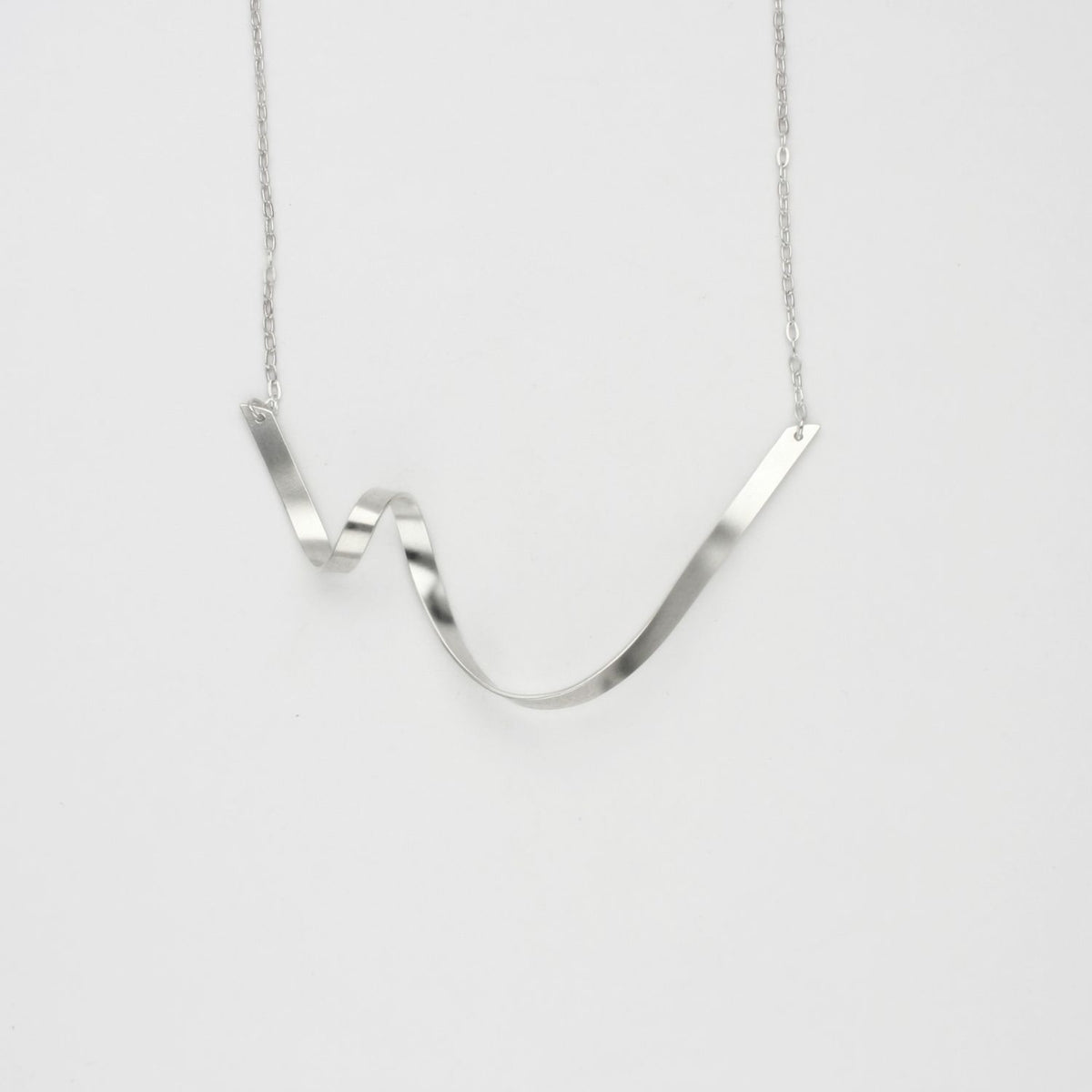Ribbon medium loop V silver necklace by Jodie Hook