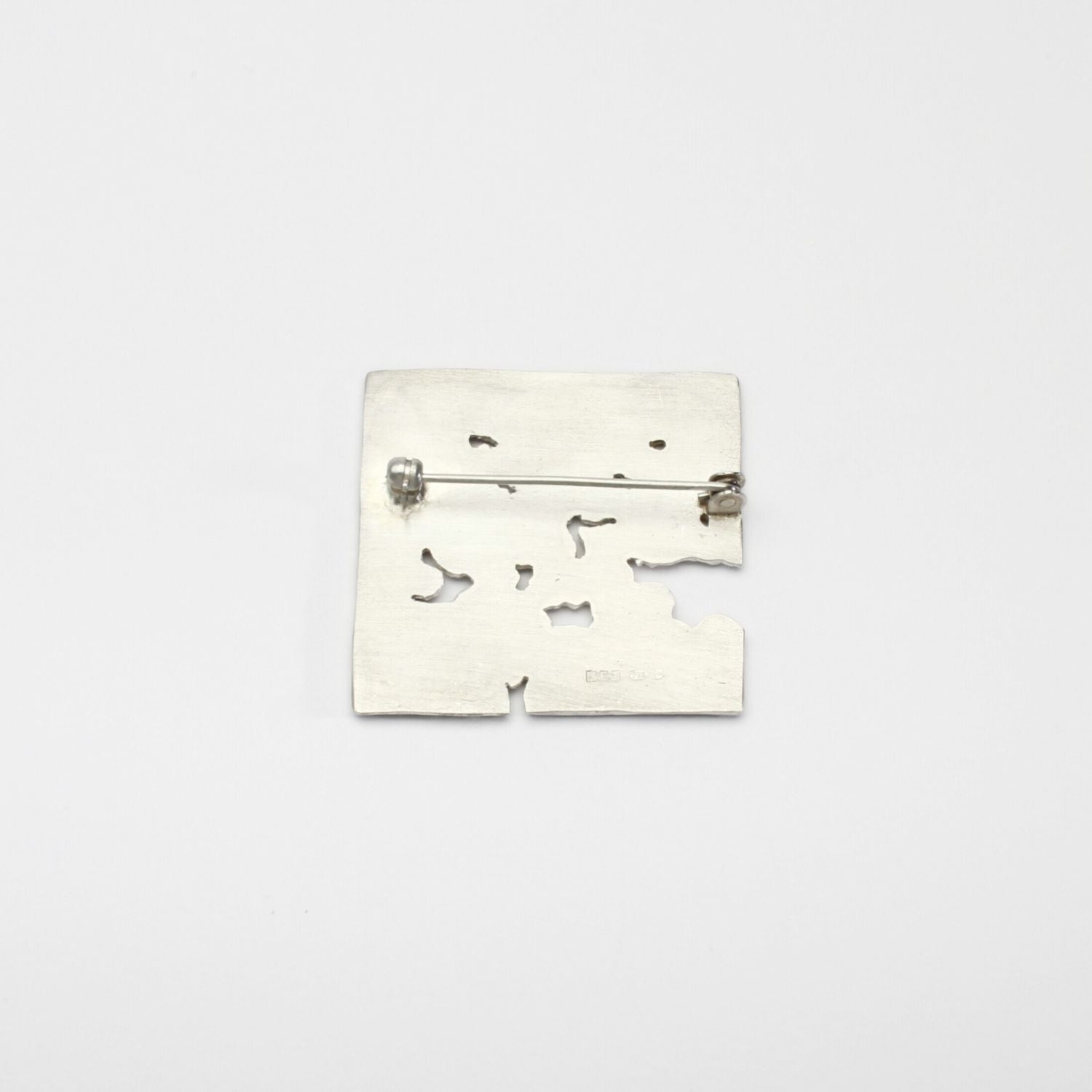 Fragile Form silver brooch 2