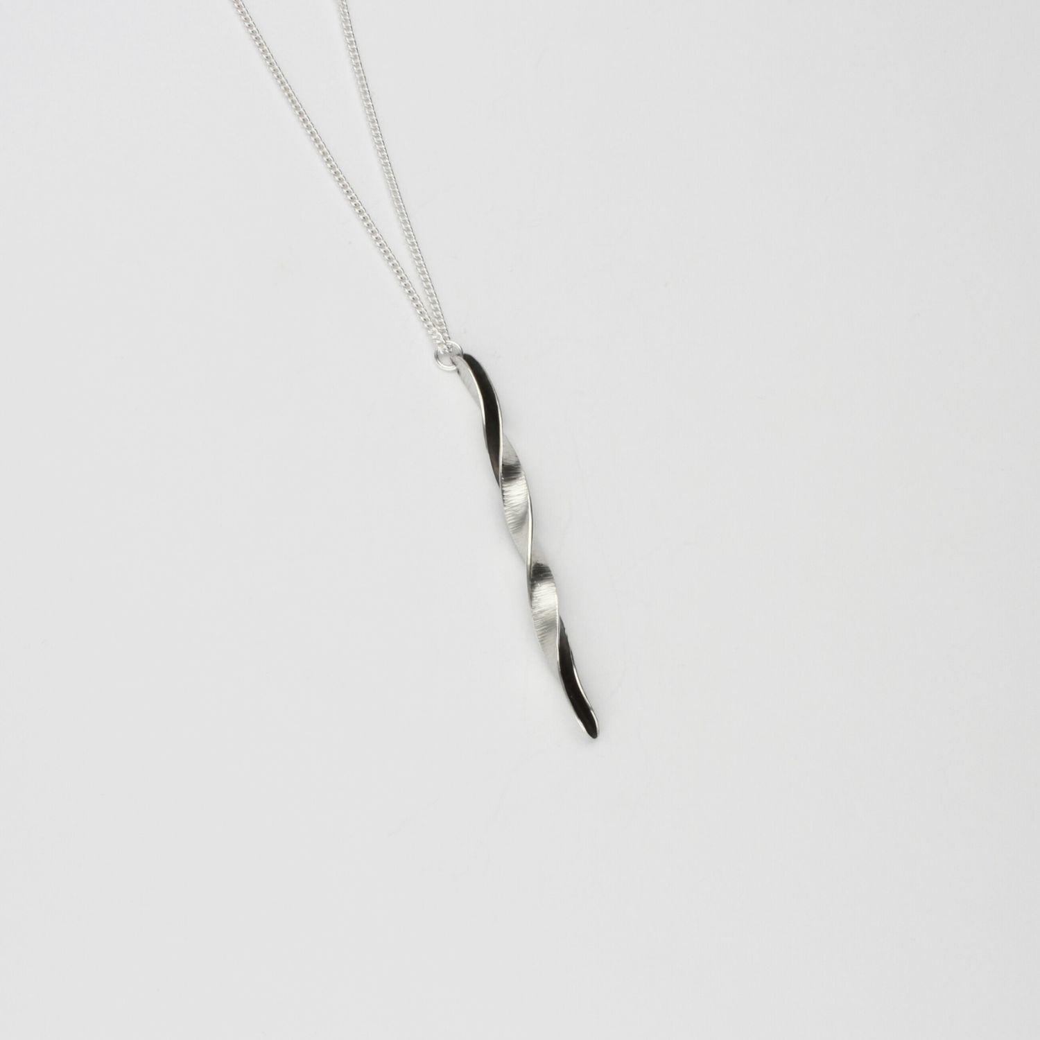 Willow leaf slimeline full twist pendant by Yelland and Barker