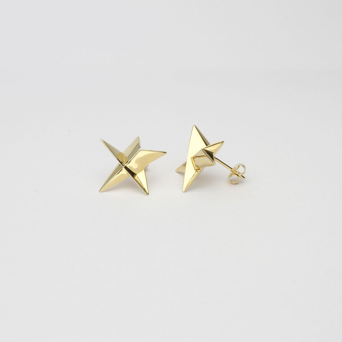 Earrings - Star stud earrings in 18ct gold-plated silver by Yuki Mitsuyasu