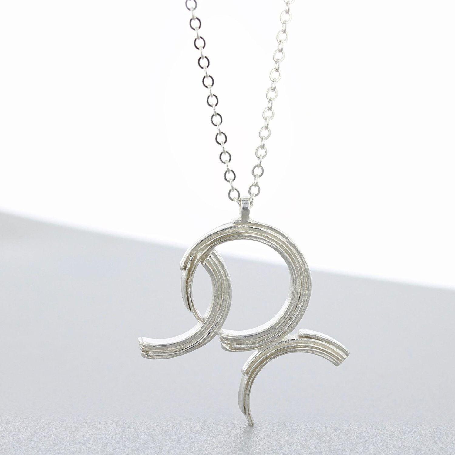 Brushstroke large pendant, side profile of the fluid line — Mwclis Arian
