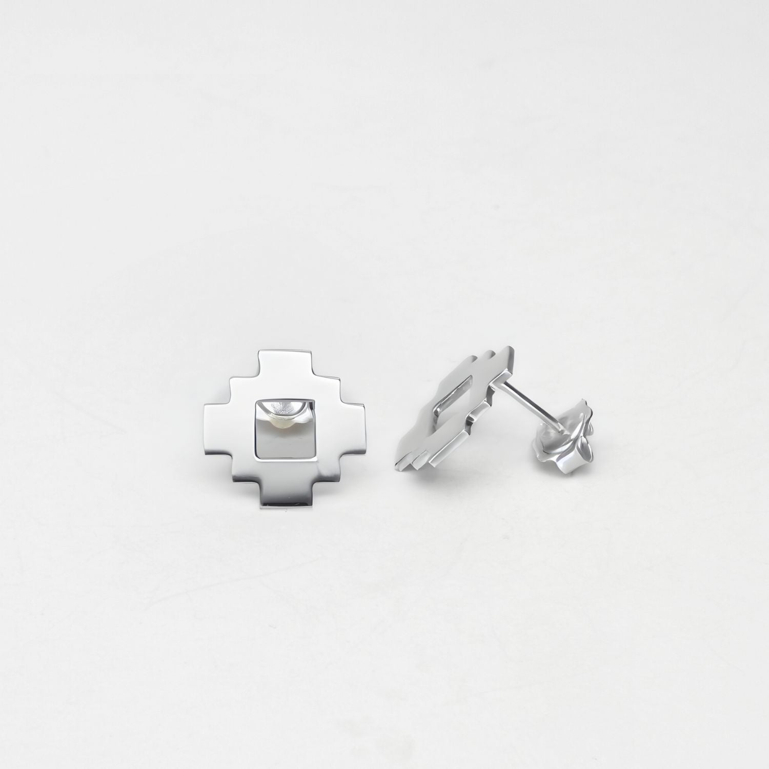 Caernarfon hatch earrings, carrying the traditional Welsh blanket weave — Clustdlysau Arian