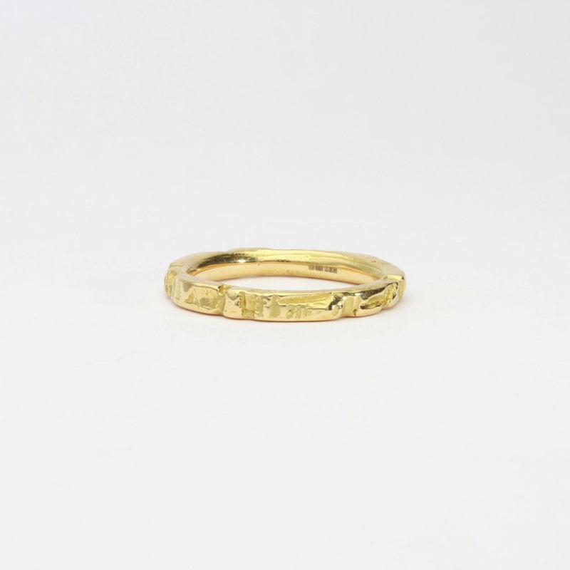 Contemporary Welsh gold jewellery designed and made in Wales and inspired by the Welsh landscape. This ring suitable for men or women is  handcrafted in solid 18ct yellow gold 