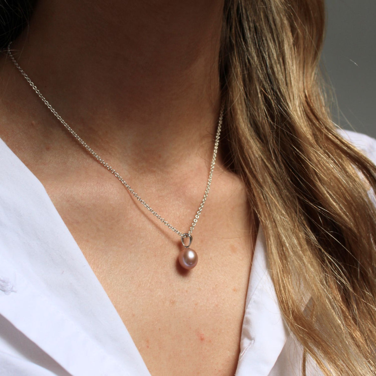 Pink 9mm freshwater teardrop pearl pendant